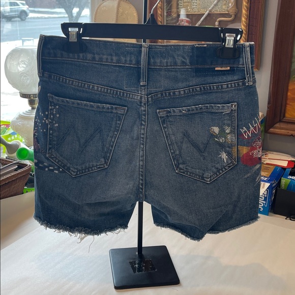 Mother The Vagabond Cuff Fray Denim Shorts Spooky Voodoo Wash Size 24 graphics - Picture 3 of 10